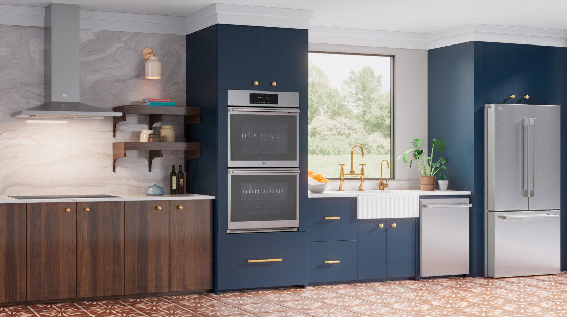 The 'Vibe Setter' interface allows users to customize their kitchen design by selecting 'Finish' and 'Vibe' for LG Studio appliances.